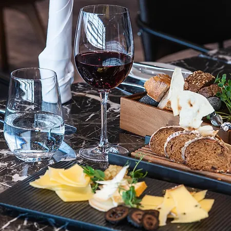Szálloda Frankfurt Airport Marriott 5*