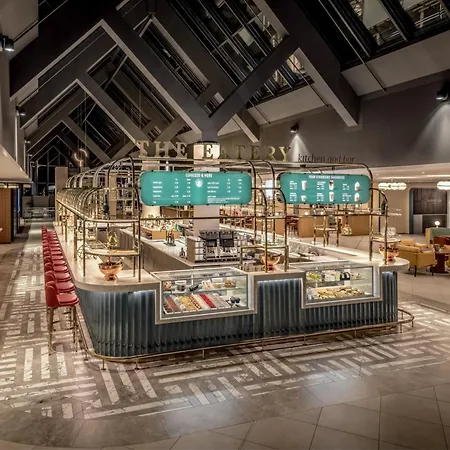 Отель Frankfurt Airport Marriott Франкфурт-на-Майне