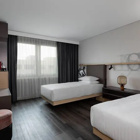 Frankfurt Airport Marriott Szálloda 5*
