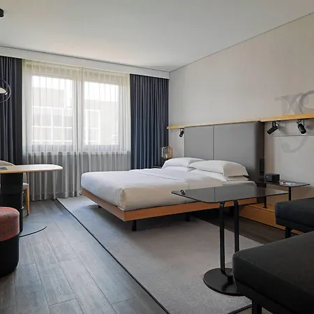 Frankfurt Airport Marriott 5* פרנקפורט